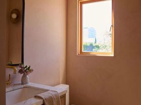 408 N Beachwood Drive, Los Angeles CA 90004
