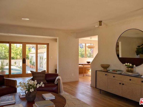 408 N Beachwood Drive, Los Angeles CA 90004