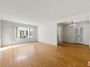 1043 S Holt Avenue, Los Angeles CA 90035