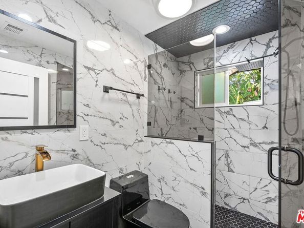 3012 W 73rd Street, Los Angeles CA 90043