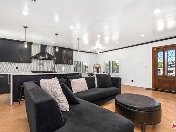 3012 W 73rd Street, Los Angeles CA 90043