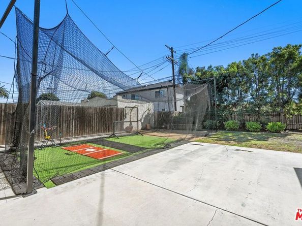 3012 W 73rd Street, Los Angeles CA 90043