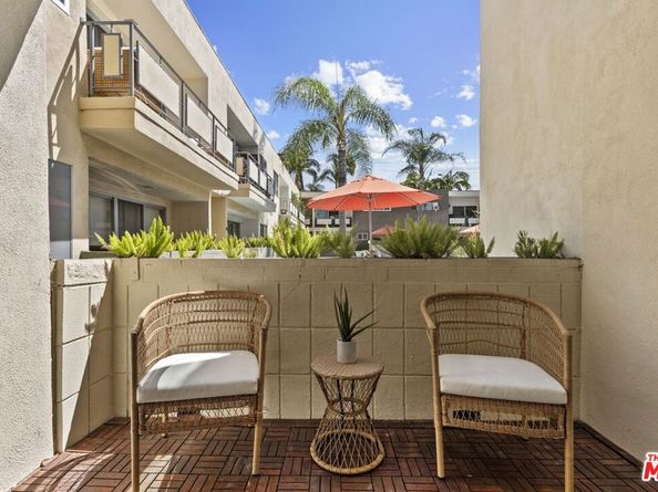 1233 N Laurel Avenue 109, West Hollywood CA 90046