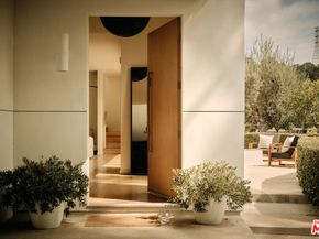 2635 Carman Crest Drive, Los Angeles CA 90068