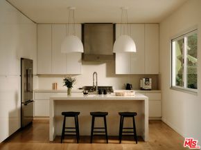 2635 Carman Crest Drive, Los Angeles CA 90068