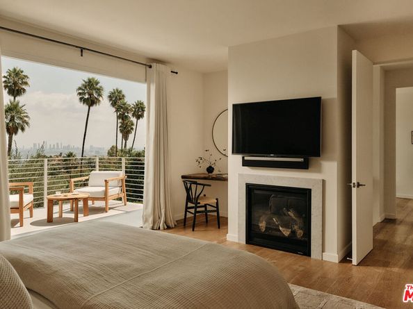 2635 Carman Crest Drive, Los Angeles CA 90068