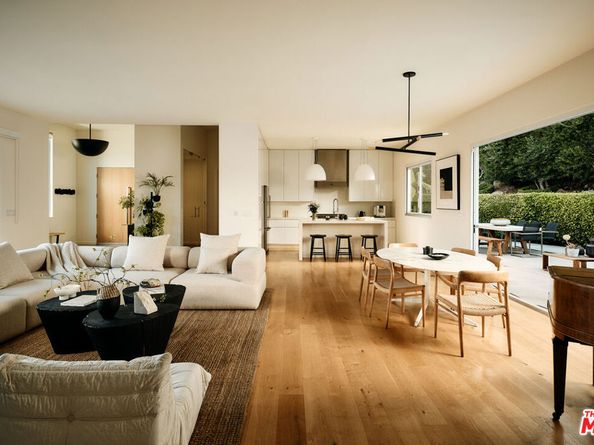 2635 Carman Crest Drive, Los Angeles CA 90068