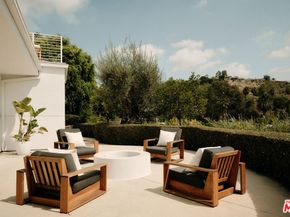 2635 Carman Crest Drive, Los Angeles CA 90068