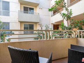 1222 S Westgate Avenue 205, Los Angeles CA 90025
