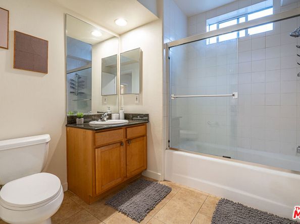 1222 S Westgate Avenue 205, Los Angeles CA 90025