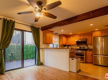 645 Magnolia Boulevard