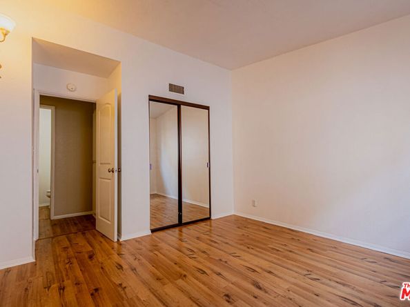 645 Magnolia Boulevard C, Burbank CA 91501