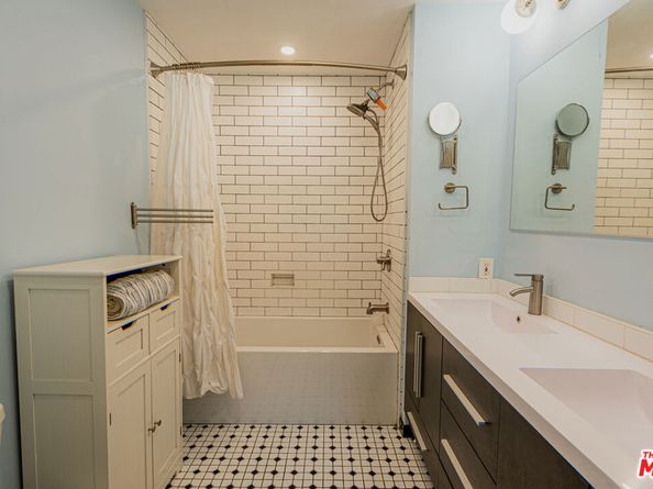 645 Magnolia Boulevard C, Burbank CA 91501