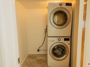 645 Magnolia Boulevard C, Burbank CA 91501