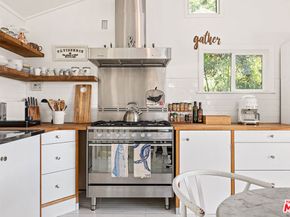 1553 Penny Road, Topanga CA 90290