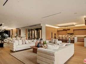 4528 Matilija Avenue, Sherman Oaks CA 91423