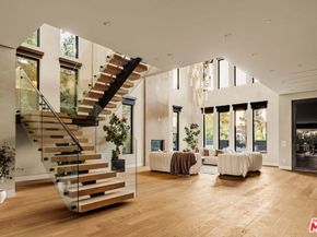 4528 Matilija Avenue, Sherman Oaks CA 91423