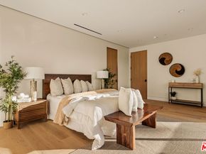 4528 Matilija Avenue, Sherman Oaks CA 91423