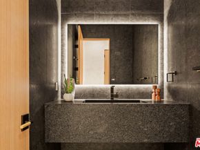 4528 Matilija Avenue, Sherman Oaks CA 91423