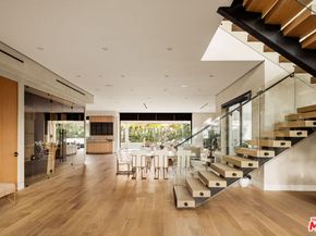 4528 Matilija Avenue, Sherman Oaks CA 91423