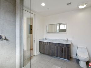 6001 Carlton Way 204, Los Angeles CA 90028