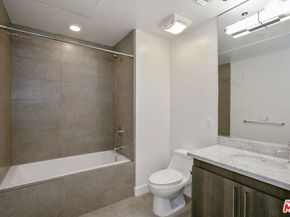 6001 Carlton Way 204, Los Angeles CA 90028