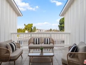 1742 Preuss Road, Los Angeles CA 90035