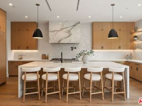 1742 Preuss Road, Los Angeles CA 90035