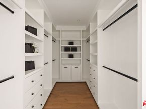 1742 Preuss Road, Los Angeles CA 90035