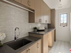 1742 Preuss Road, Los Angeles CA 90035