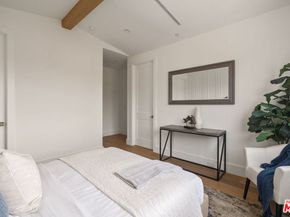 1742 Preuss Road, Los Angeles CA 90035