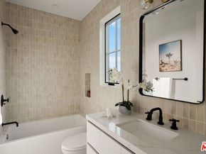 1742 Preuss Road, Los Angeles CA 90035