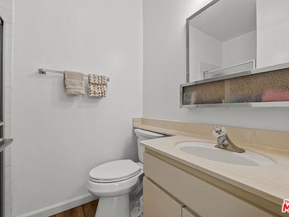 8024 Via Pompeii, Burbank CA 91504