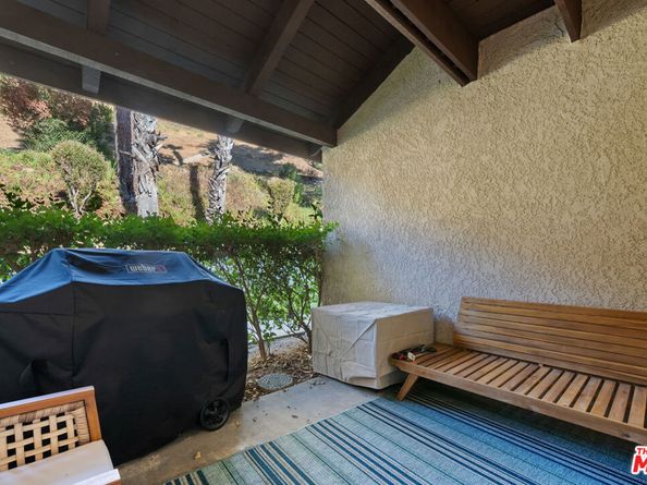 8024 Via Pompeii, Burbank CA 91504