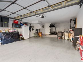 8024 Via Pompeii, Burbank CA 91504