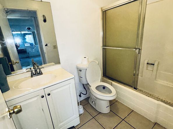 8800 Cedros Avenue 219, Panorama City CA 91402