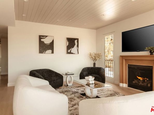 10725 Ashton Avenue 101, Los Angeles CA 90024