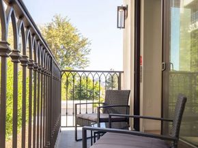 10725 Ashton Avenue 101, Los Angeles CA 90024