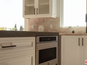 10725 Ashton Avenue 101, Los Angeles CA 90024