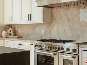 10725 Ashton Avenue 101, Los Angeles CA 90024