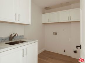 10725 Ashton Avenue 101, Los Angeles CA 90024