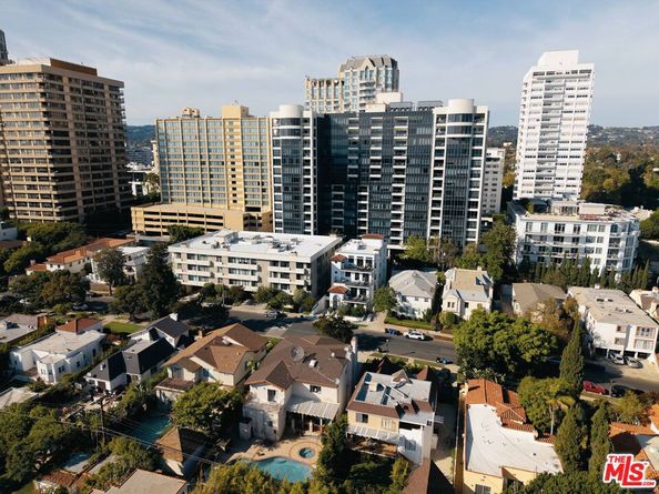 10725 Ashton Avenue 101, Los Angeles CA 90024