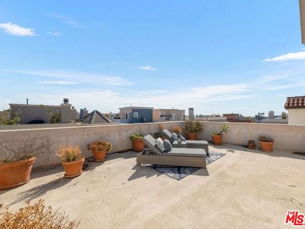 142 Union Jack Mall, Marina Del Rey CA 90292