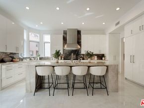 142 Union Jack Mall, Marina Del Rey CA 90292