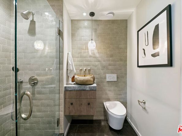 31558 Victoria Point Road, Malibu CA 90265