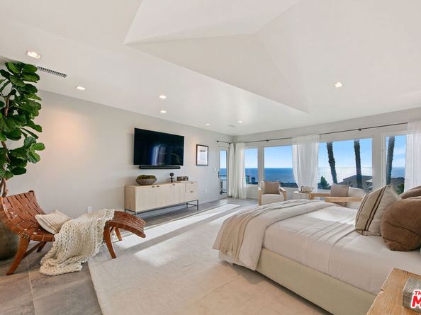 31558 Victoria Point Road, Malibu CA 90265