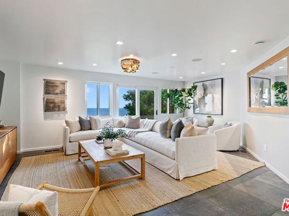31558 Victoria Point Road, Malibu CA 90265