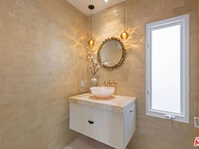 31558 Victoria Point Road, Malibu CA 90265