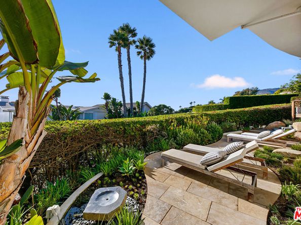 31558 Victoria Point Road, Malibu CA 90265