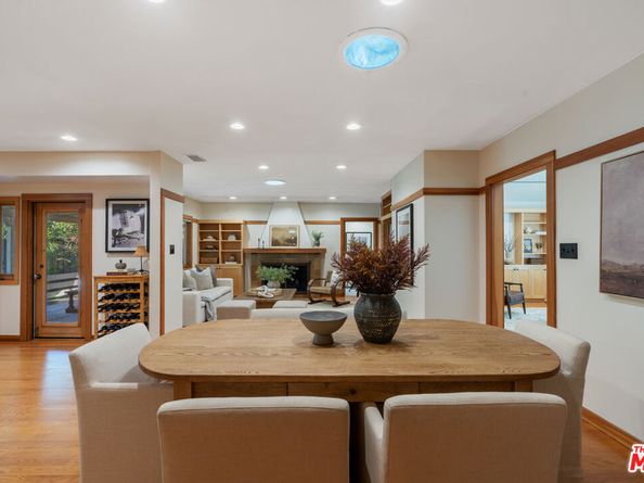 4958 Carpenter Avenue, Valley Village CA 91607